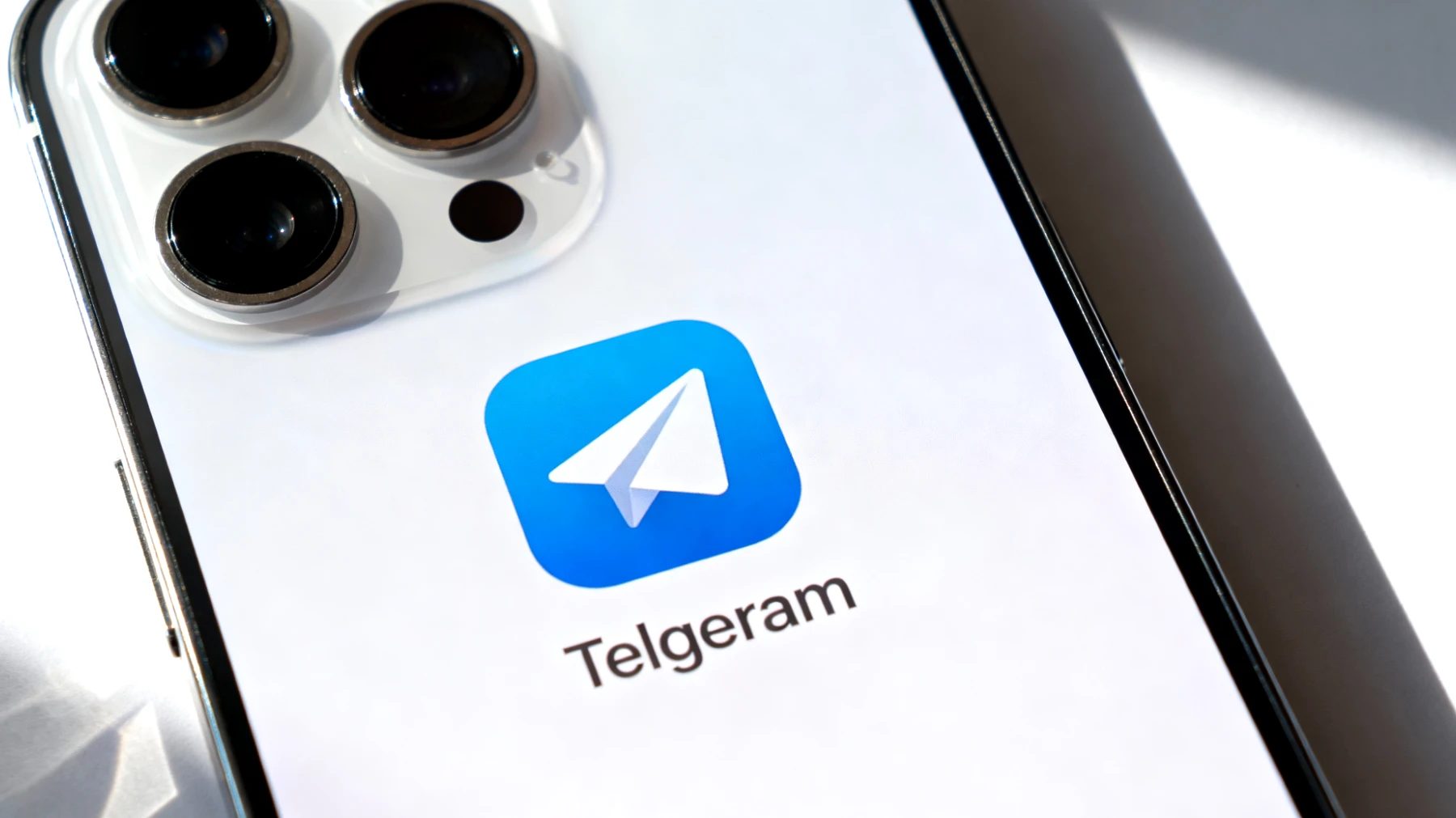 Telegram"