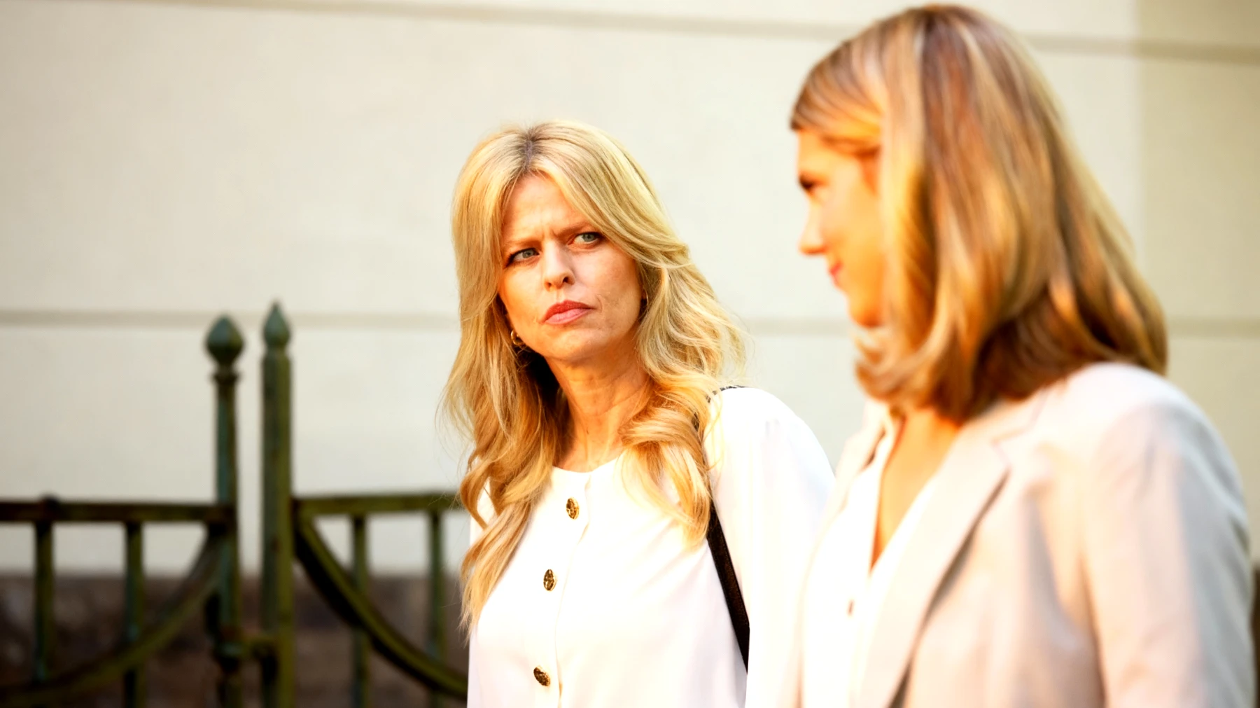 Unter uns2025-11-26T05:32:29.478Z"